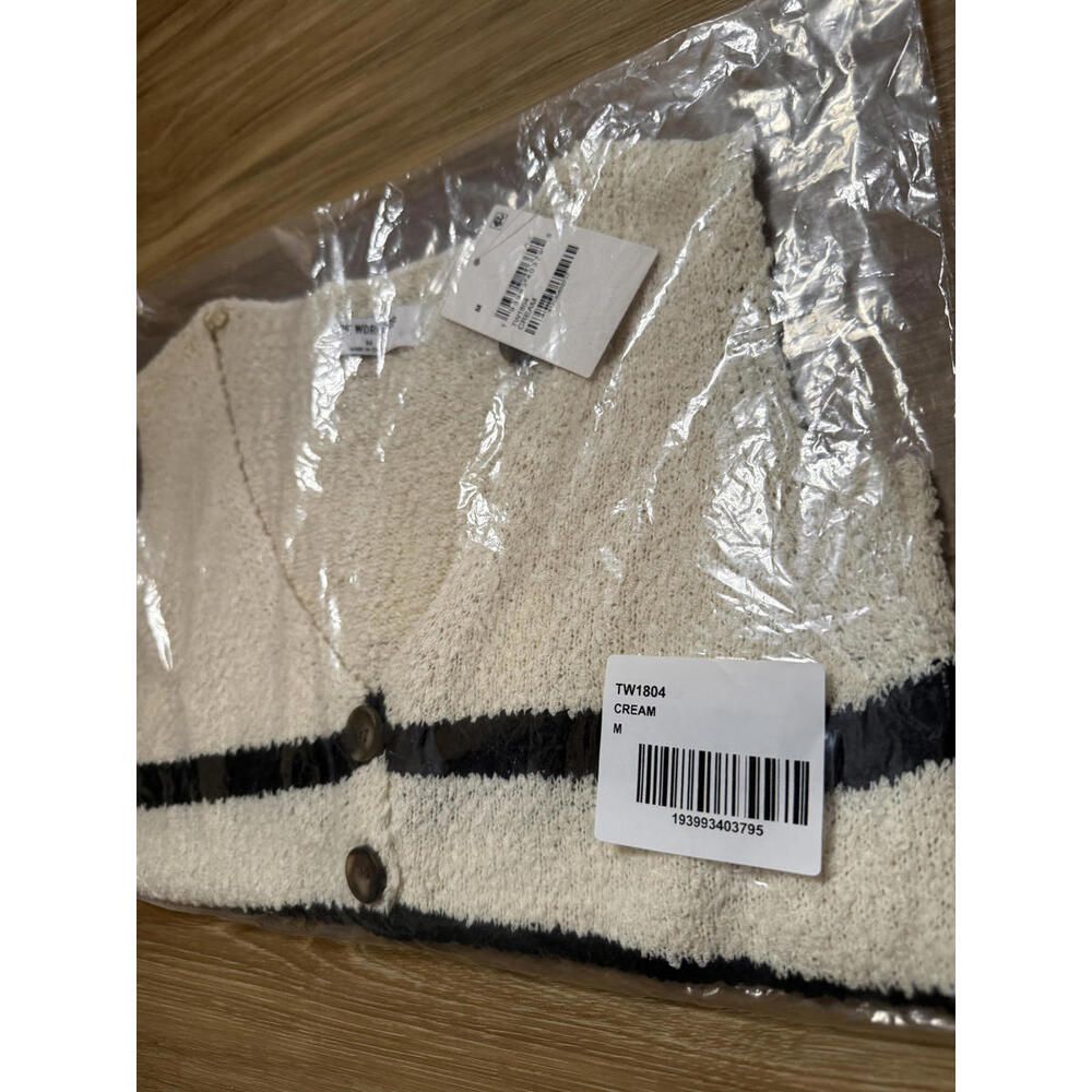 NWT! Blu Pepper Stripe Crop Sweater Vest in Cream Size Medium - Picture 3 of 7